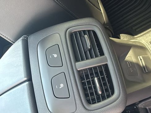 Certified 2024 Buick Envision Avenir AWD/4WD image 25