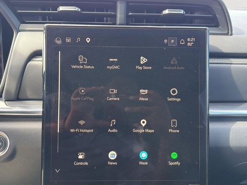 Used 2025 GMC Terrain Elevation AWD/4WD image 15