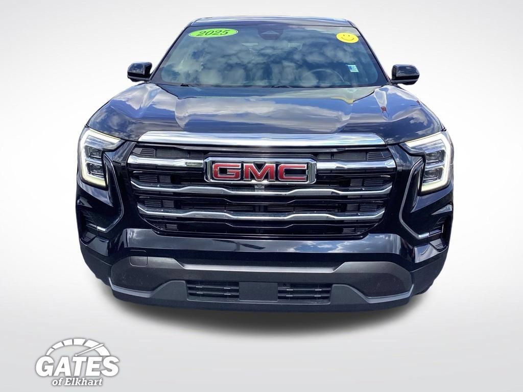 Used 2025 GMC Terrain Elevation AWD/4WD image 2