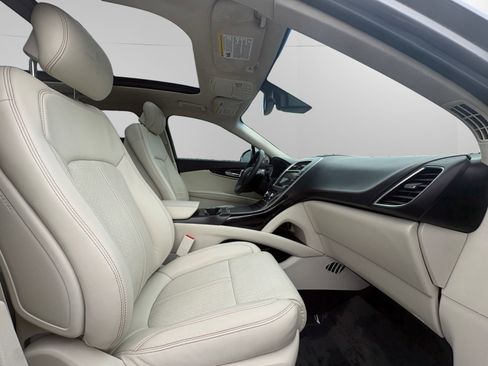 Used 2018 Lincoln MKX Black Label w/ Driver Assistance Package AWD/4WD image 15