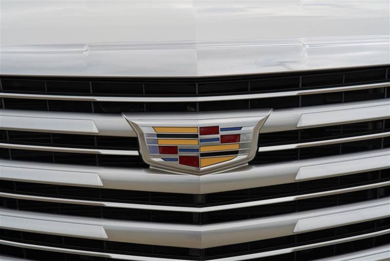 Used 2016 Cadillac Escalade Platinum AWD/4WD image 26