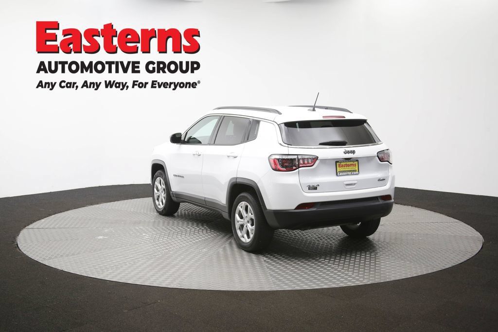 Used 2024 Jeep Compass Latitude AWD/4WD image 63
