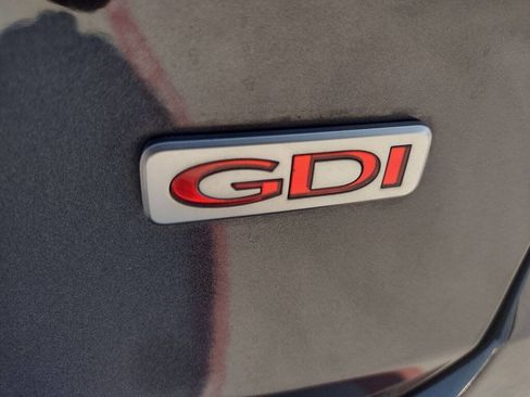 Used 2017 Kia Sorento LX w/ LX Convenience Package image 10