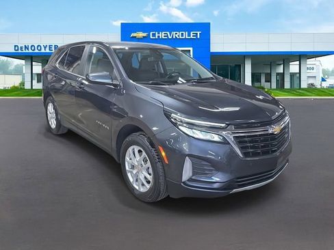 Used 2022 Chevrolet Equinox LT image 7