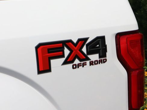 Used 2018 Ford F150 Lariat w/ Equipment Group 501A Mid AWD/4WD image 60