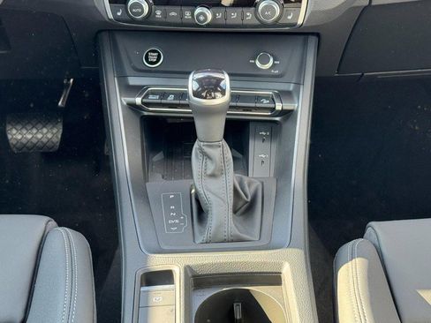 New 2025 Audi Q3 2.0T Premium image 11