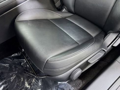 Used 2022 MAZDA MAZDA3 s image 18