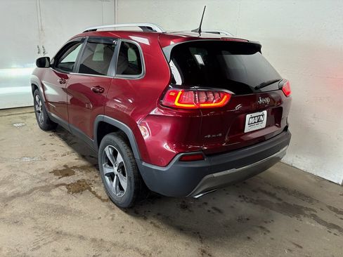 Used 2019 Jeep Cherokee Limited AWD/4WD image 7