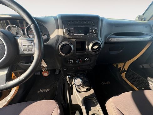 Used 2014 Jeep Wrangler Sport w/ Quick Order Package 23S AWD/4WD image 11