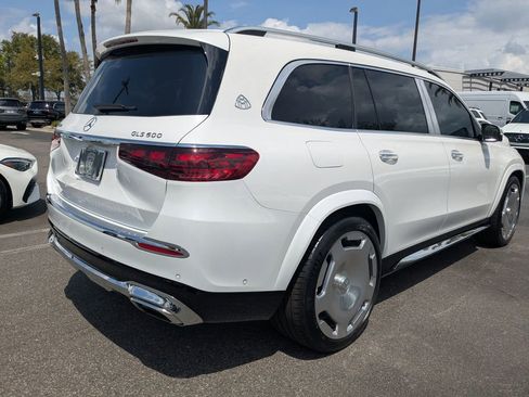 Used 2025 Mercedes-Benz Maybach GLS 600 4MATIC image 17