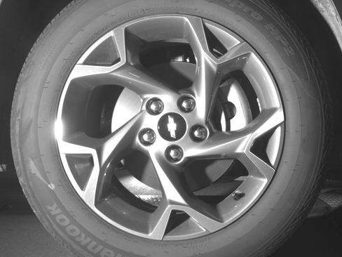 Used 2025 Chevrolet Trax LT FWD image 13