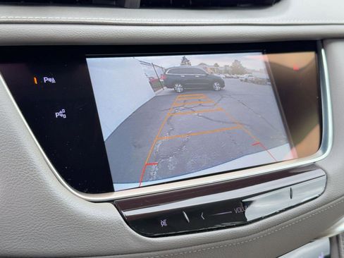 Used 2017 Cadillac XT5 Premium Luxury w/ Driver Assist Package image 25