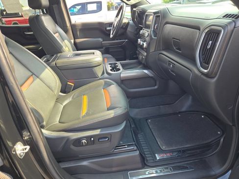 Used 2020 GMC Sierra 1500 AT4 w/ AT4 Premium Package AWD/4WD image 7