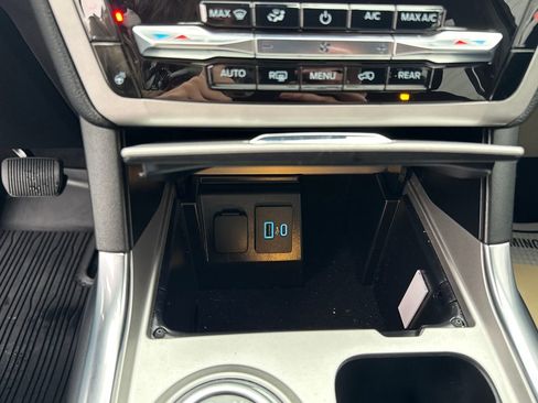 Used 2024 Ford Explorer XLT w/ Equipment Group 202A image 34