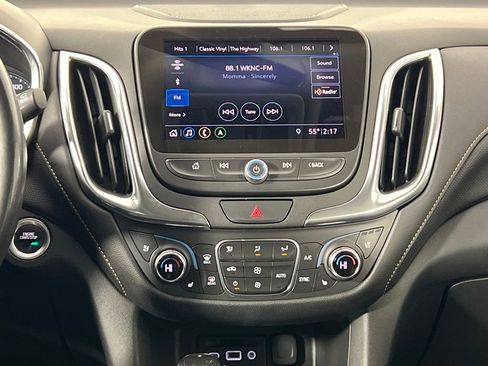 Used 2020 Chevrolet Equinox Premier image 30