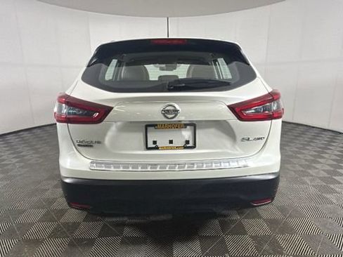 Used 2022 Nissan Rogue Sport SL AWD/4WD image 4