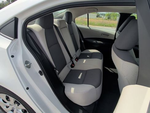 Used 2023 Toyota Corolla LE FWD image 42