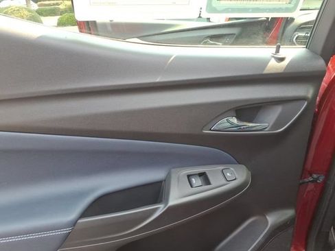 Used 2023 Chevrolet Bolt EUV Premier FWD image 6