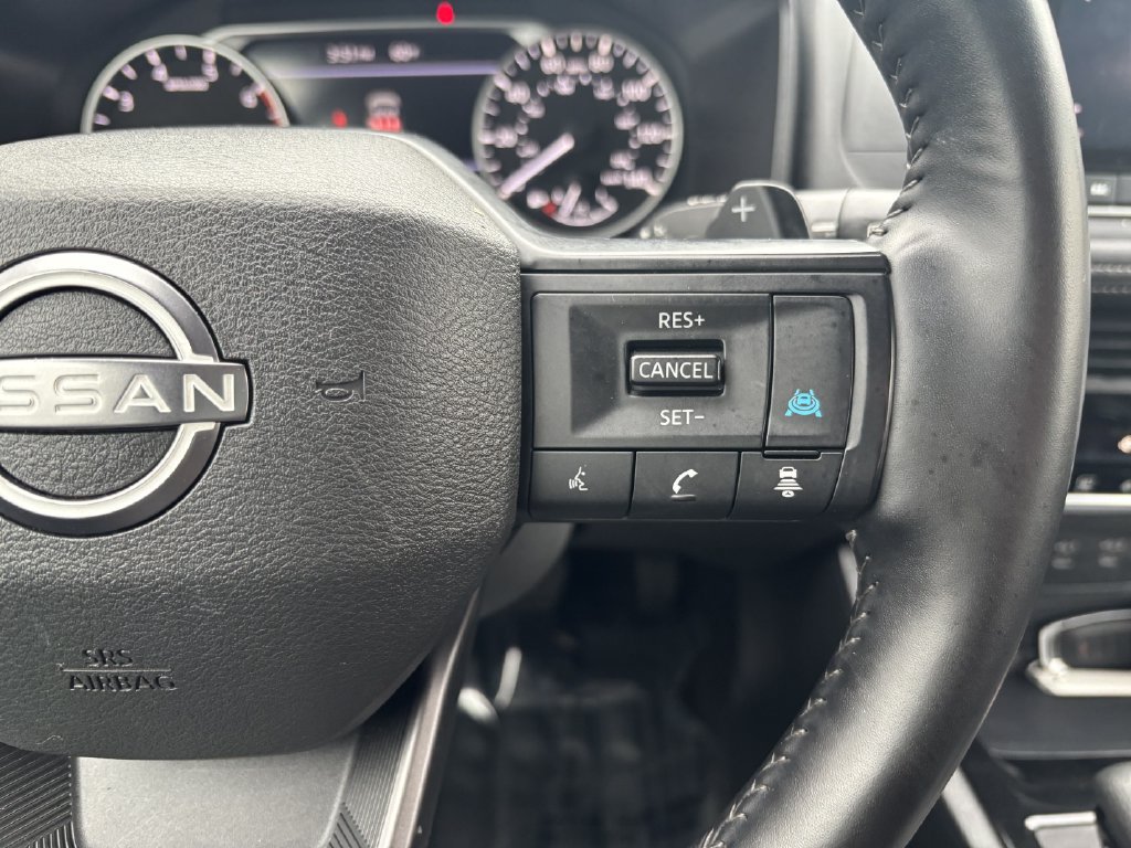 Used 2025 Nissan Rogue SV AWD/4WD image 14