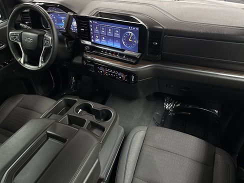 Used 2023 Chevrolet Silverado 1500 RST AWD/4WD image 11