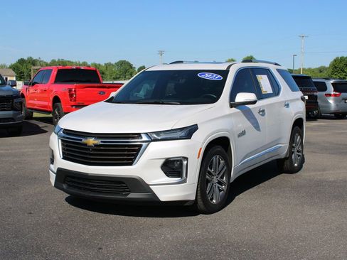 Used 2023 Chevrolet Traverse High Country AWD/4WD image 4