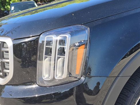 New 2025 Kia Telluride S image 10