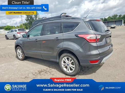 Used 2017 Ford Escape SE AWD/4WD image 3