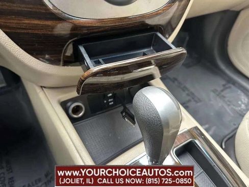 Used 2012 Hyundai Santa Fe GLS image 10