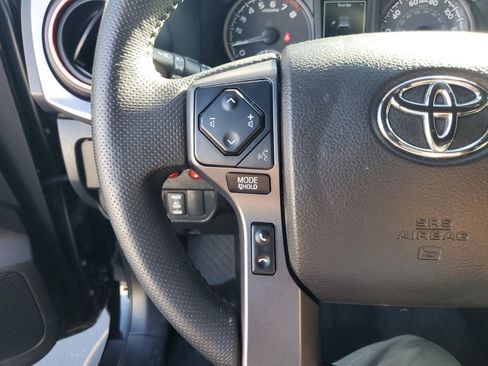 Used 2023 Toyota Tacoma TRD Sport image 24