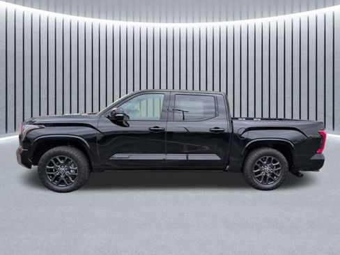 Used 2022 Toyota Tundra Platinum w/ Advanced Package AWD/4WD image 9