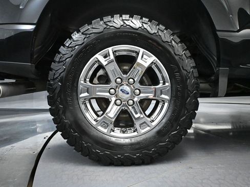 Used 2022 Ford F150 XLT w/ Equipment Group 302A High image 17