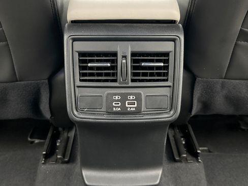 Used 2025 Subaru Forester Premium AWD/4WD image 20
