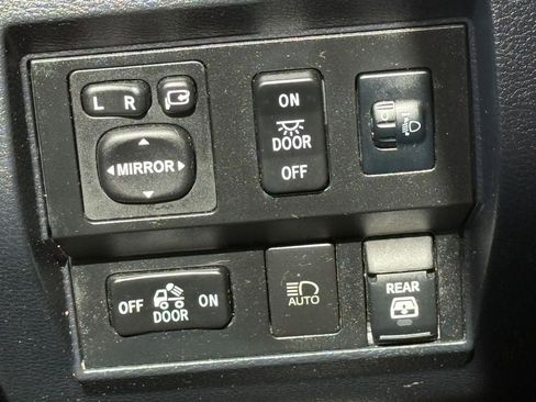 Used 2020 Toyota Tundra 1794 Edition AWD/4WD image 18