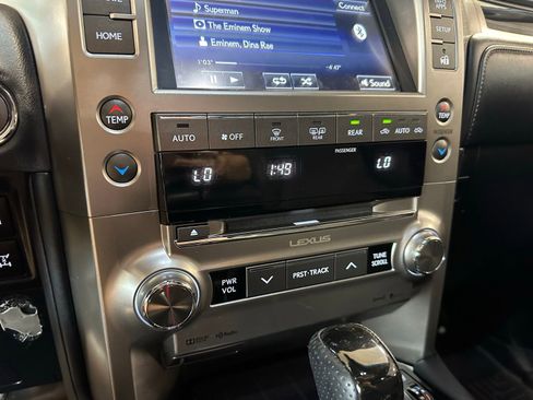 Used 2020 Lexus GX 460 Premium AWD/4WD image 30