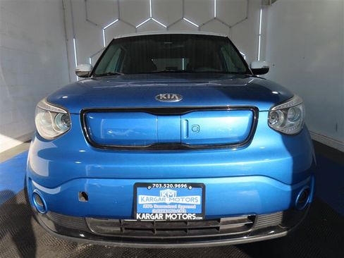 Used 2017 Kia Soul EV FWD image 3