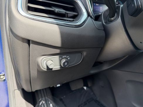 Used 2022 Chevrolet Equinox LT FWD image 19
