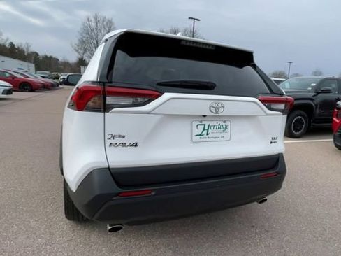 Used 2025 Toyota RAV4 XLE image 3
