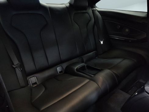 Used 2020 BMW M4 Coupe w/ Executive Package image 28