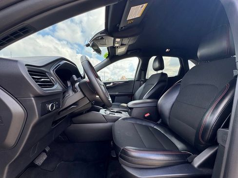 Used 2025 Ford Escape ST-Line FWD image 27