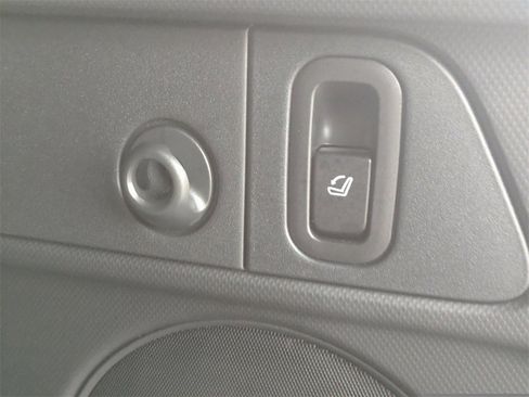 Certified 2025 Subaru Forester Limited w/ Popular Package #2 image 13