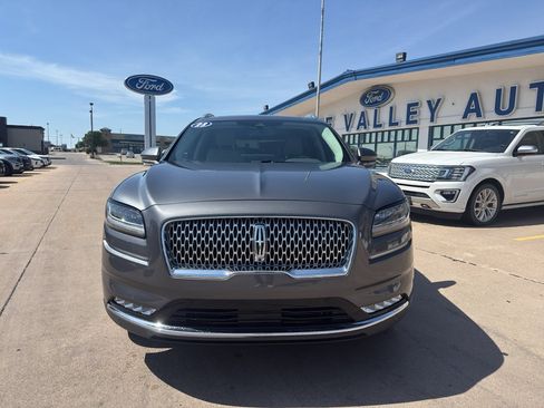 Used 2023 Lincoln Nautilus Reserve w/ Equipment Group 202A AWD/4WD image 2