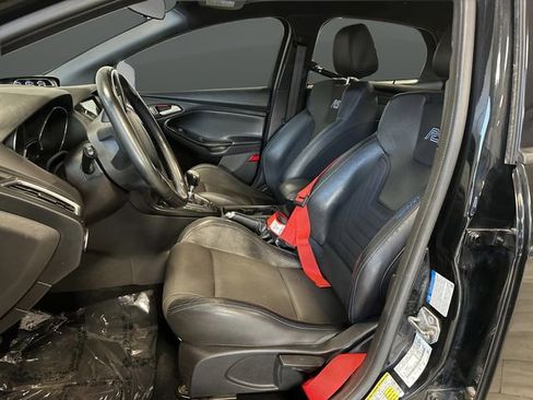 Used 2017 Ford Focus RS image 4