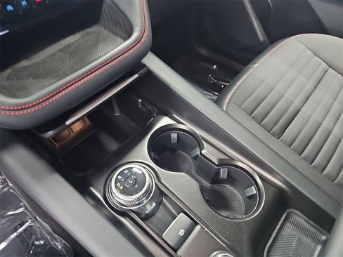 Used 2025 Ford Explorer ST-Line w/ ST-Line Street Pack image 23