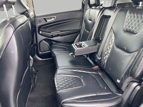 Used 2024 Ford Edge Titanium image 56