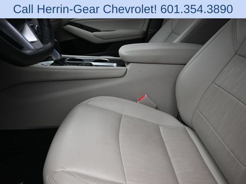 Used 2021 Nissan Altima 2.5 SL FWD image 13