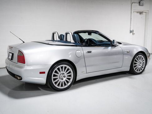 Used 2002 Maserati Spyder GT RWD image 3