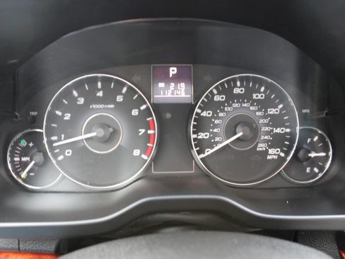 Used 2011 Subaru Outback 3.6R Limited image 42