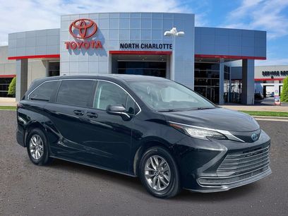 Used 2022 Toyota Sienna LE