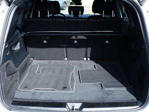 Used 2023 Mercedes-Benz EQB 300 4MATIC image 14