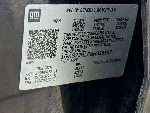 Used 2025 GMC Yukon XL Denali AWD/4WD image 34